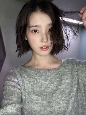IU