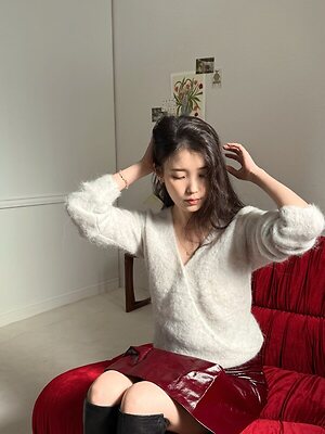 IU leaked photo #2