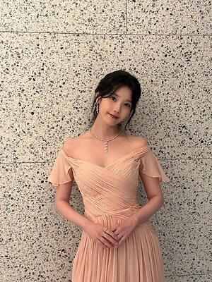 IU leaked photo #5