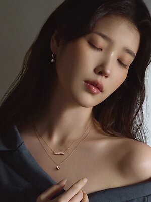 IU leaked photo #17