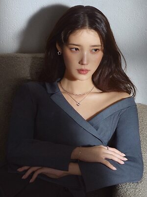 IU leaked photo #18