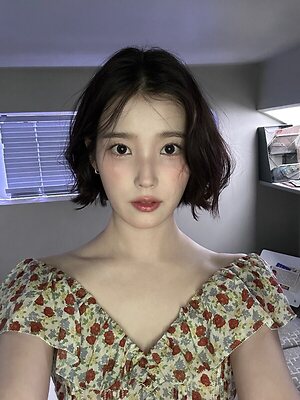 IU leaked photo #45