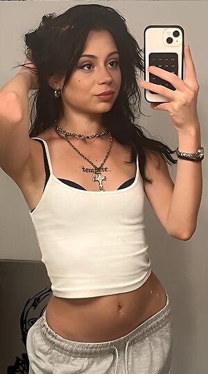 iunanovaa leaked photo #3