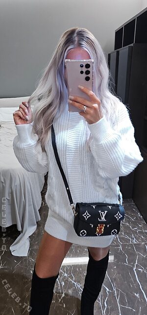Iva Blondie photo