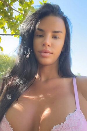 Ivana knoll