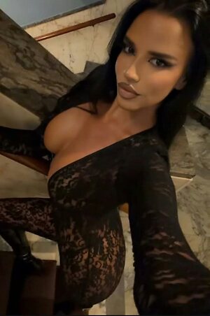 Ivana knoll