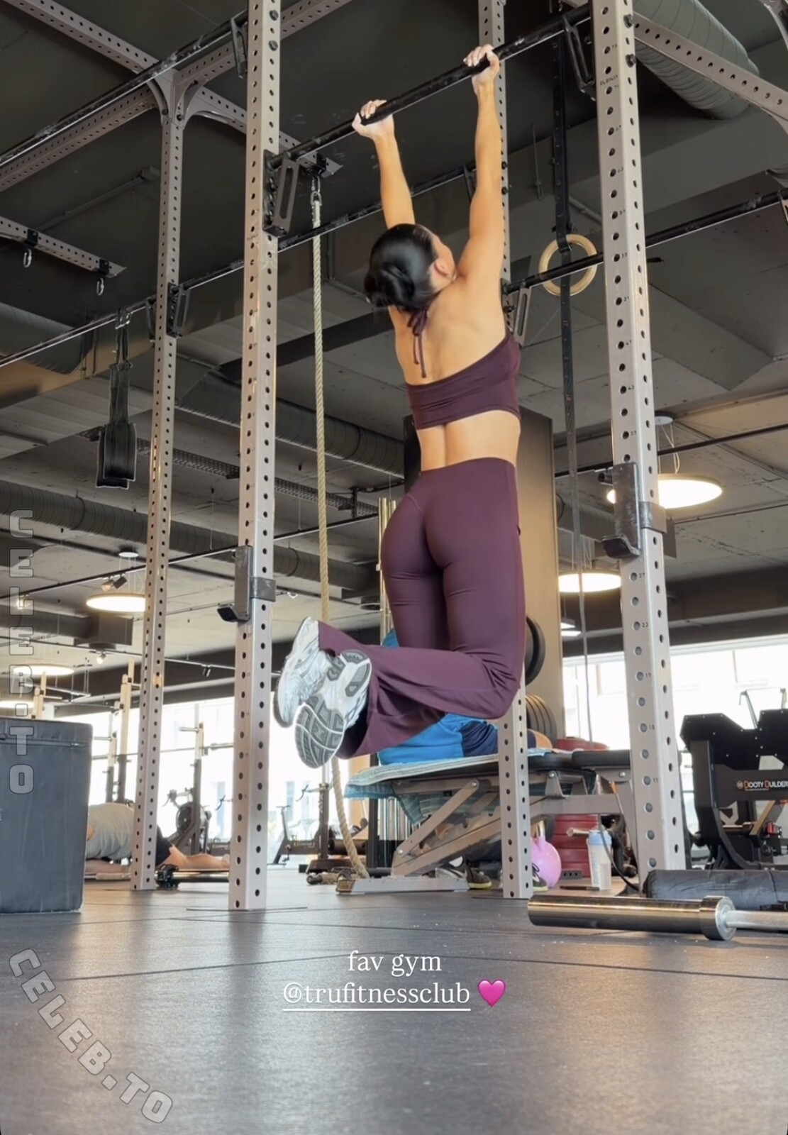 Ivana Santacruz photo