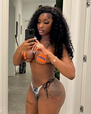 Ivorian Doll leaked photo #12