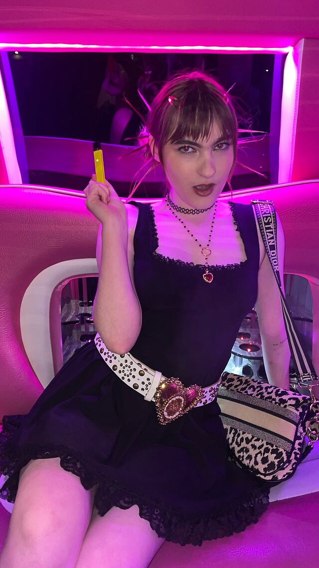 Ivy Wolk leaked photos