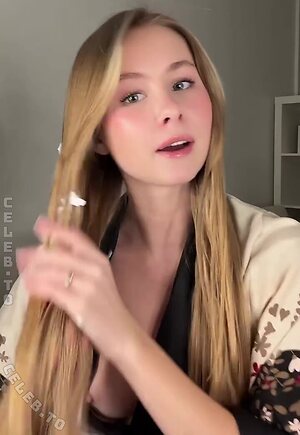 Izaandelle Nude Leaked Photo #11