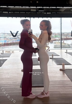 Izaandelle Nude Leaked Photo #13