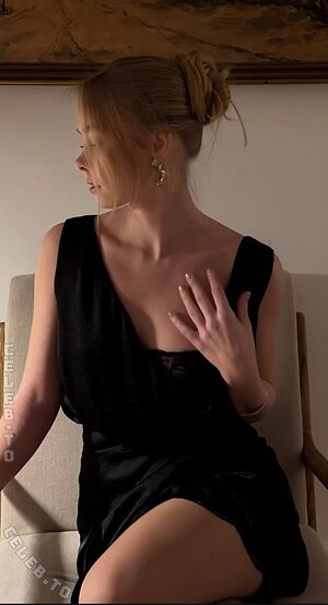 Izaandelle Nude Leaked Photo #15