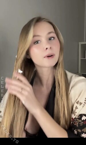 Izaandelle Nude Leaked Photo #19