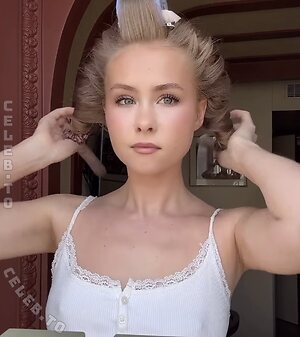 Izaandelle Nude Leaked Photo #60