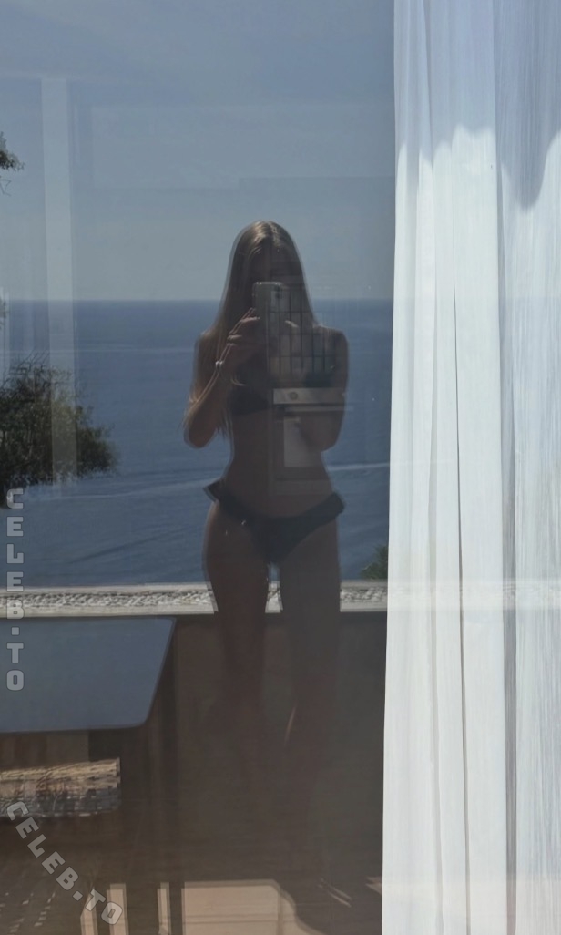 Izaandelle photo
