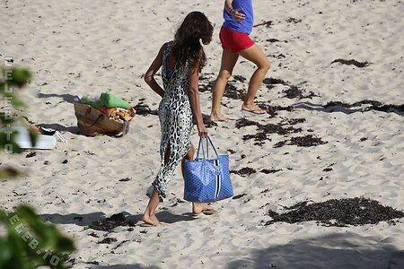 Izabel Goulart Nude Leaked Photo #98