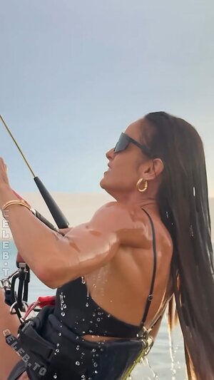 Izabel Goulart Nude Leaked Photo #128