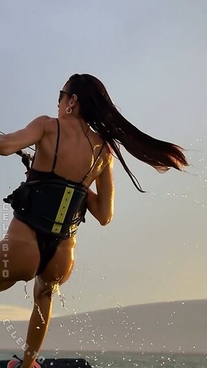 Izabel Goulart Nude Leaked Photo #133