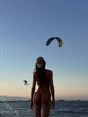 Izabel Goulart Nude Leaked Photo #146
