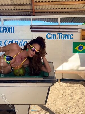 Izabel Goulart Nude Leaked Photo #176