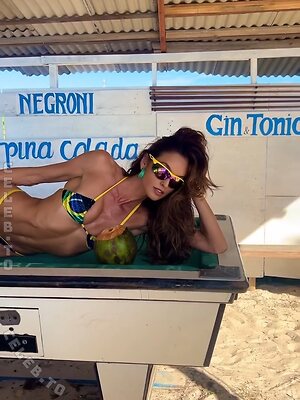 Izabel Goulart Nude Leaked Photo #178