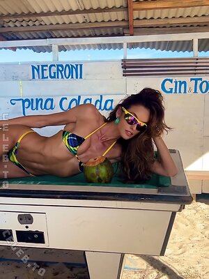 Izabel Goulart Nude Leaked Photo #179