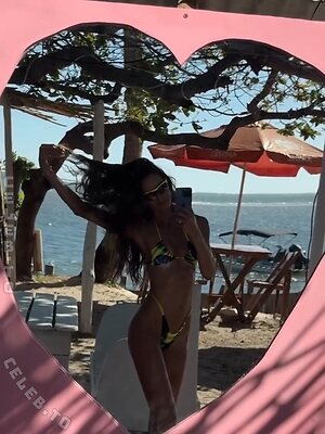 Izabel Goulart Nude Leaked Photo #181