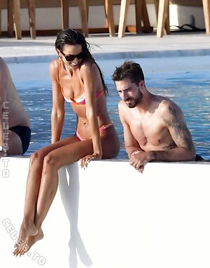 Izabel Goulart leaked photo #273