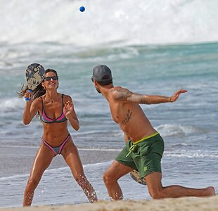 Izabel Goulart leaked photo #324