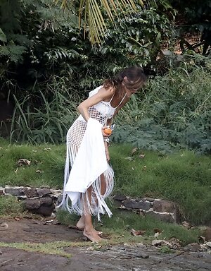 Izabel Goulart leaked photo #369