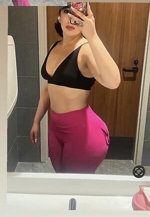 Izabellaleeperez leaked photo #2