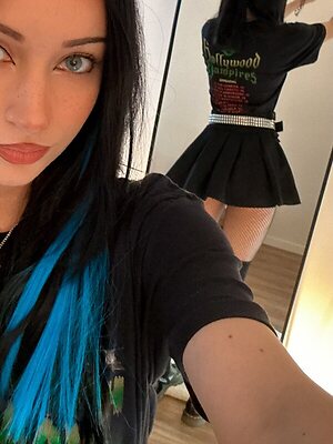 Izabell.tv leaked photo #29