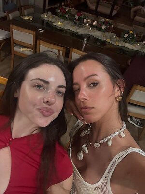 Izzybizzyspider leaked photo #16