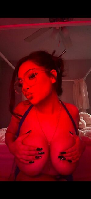 izzybon2