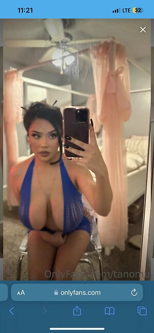 izzybon2 Nude Leaked Photo #2