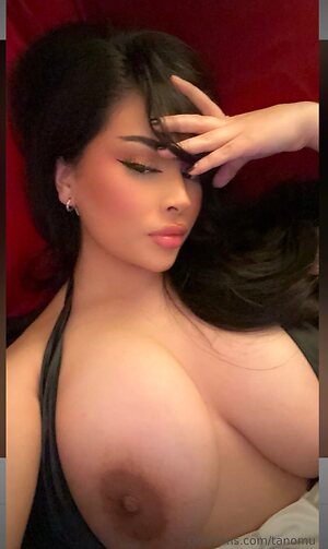 izzybon2 leaked photo #12
