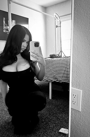 izzybon2 leaked photo #20