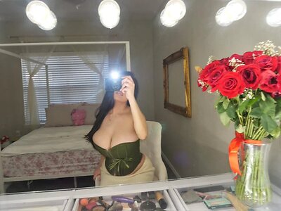 izzybon2 Nude Leaked Photo #54