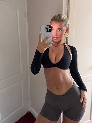 Izzytaffs leaked photo #36