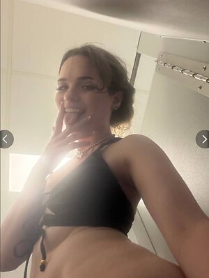 Jacqueline Osmond leaked photo #31