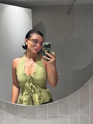 Jade Chynoweth leaked photo #21
