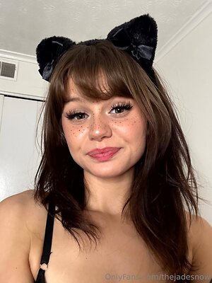 Jade Snow leaked photo #6