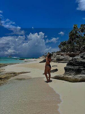 Jade.M.Robinson leaked photo #12