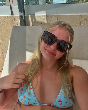 Jade.M.Robinson leaked photo #14