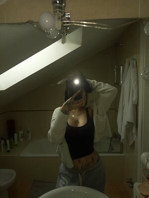 JadeyAnh leaked photo #82