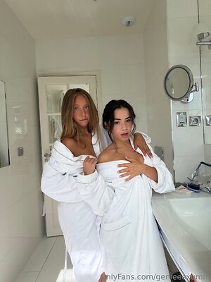 Jameliz leaked photo #6