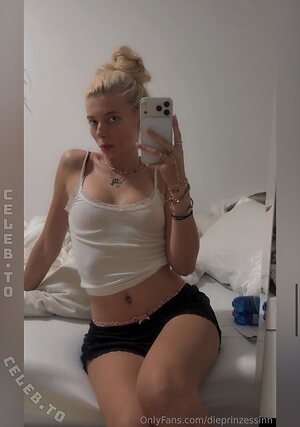 jamieleelola leaked photo #11