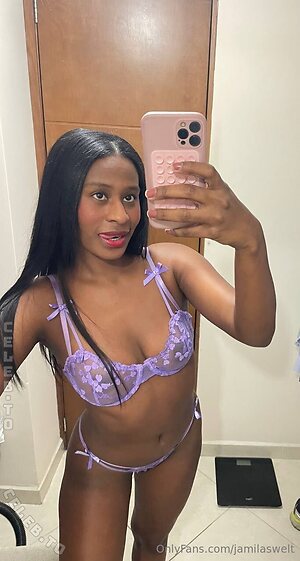 Jamilaswelt Nude Leaked Photo #13