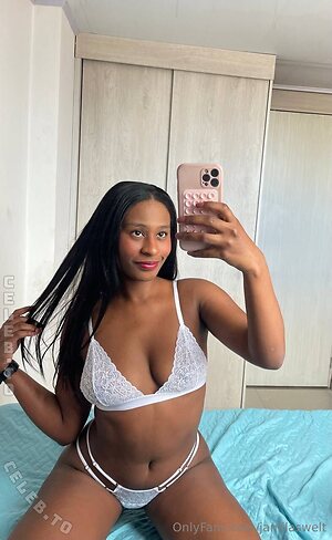 Jamilaswelt Nude Leaked Photo #65