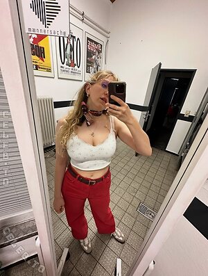 Jana Jansen leaked photo #9